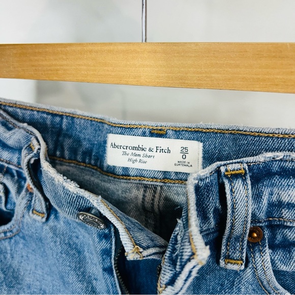 Abercrombie high rise mom jeans blue size 25/0 - Picture 6 of 6